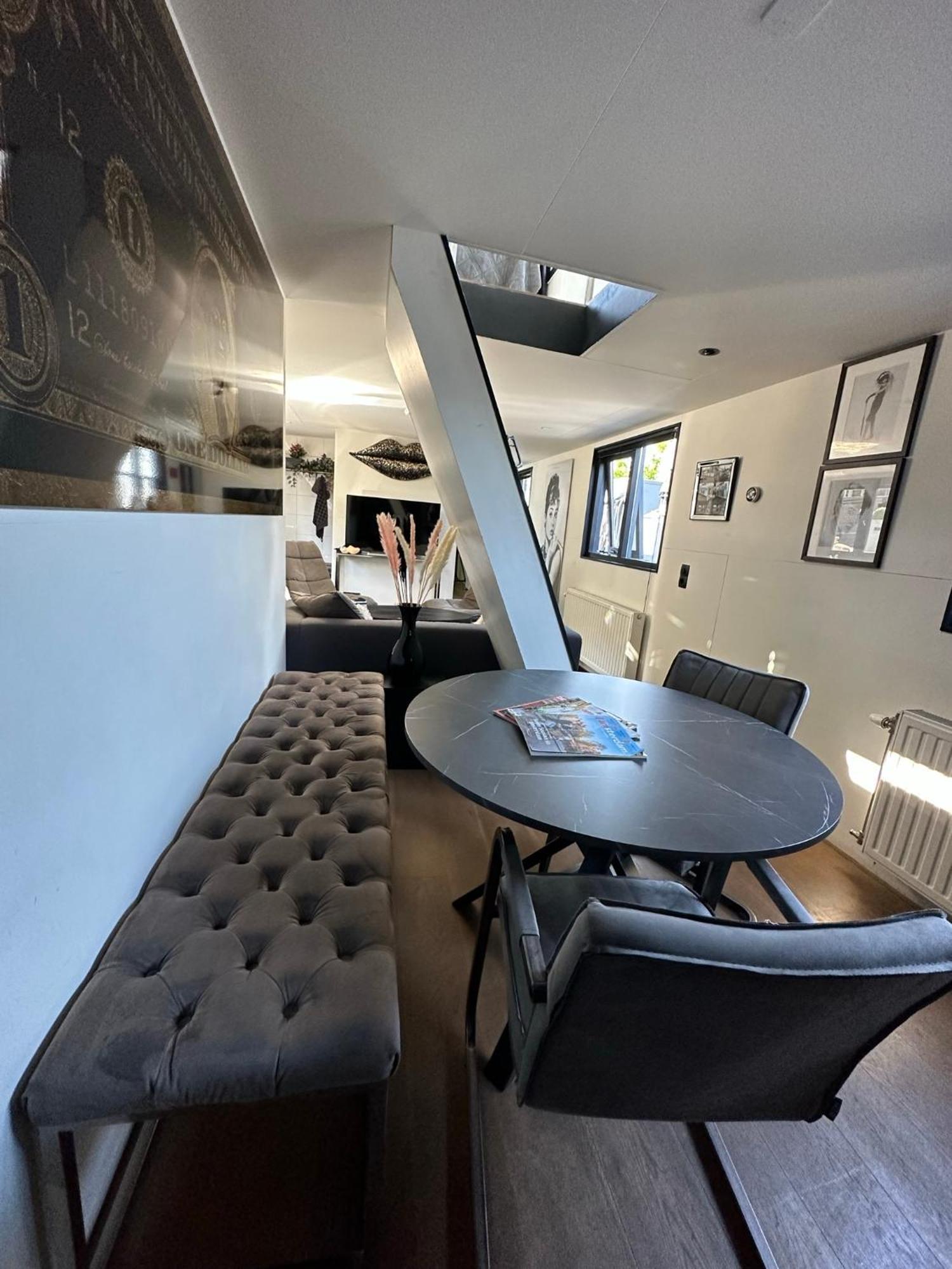 Houseboat-Amsterdam Bed and Breakfast Εξωτερικό φωτογραφία